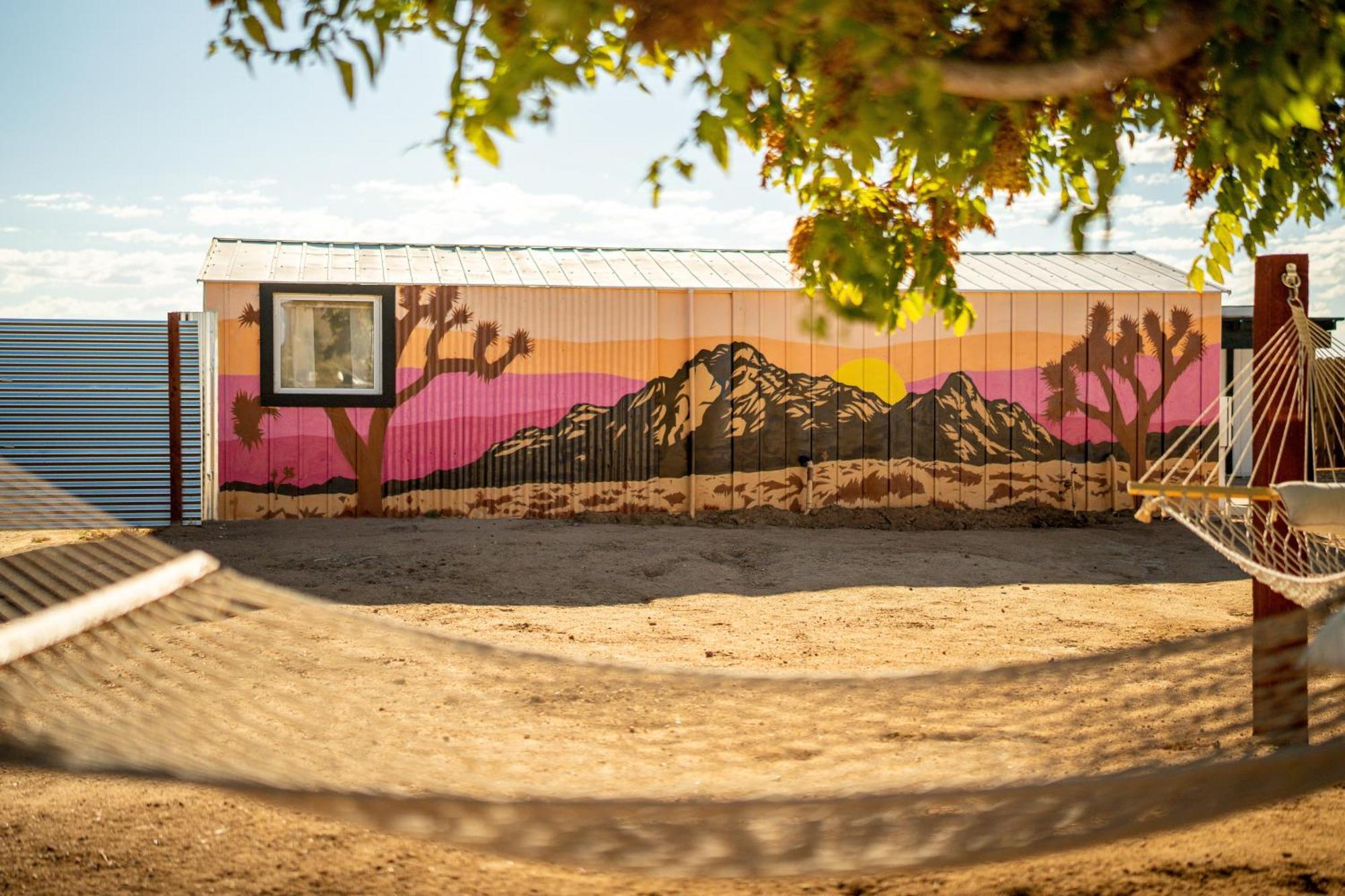 Private Jt Cabin - Ev L2 Station, Hammocks, Fire Pit, Bbq, Bocce Ball, Cornhole Yucca Valley Exterior photo