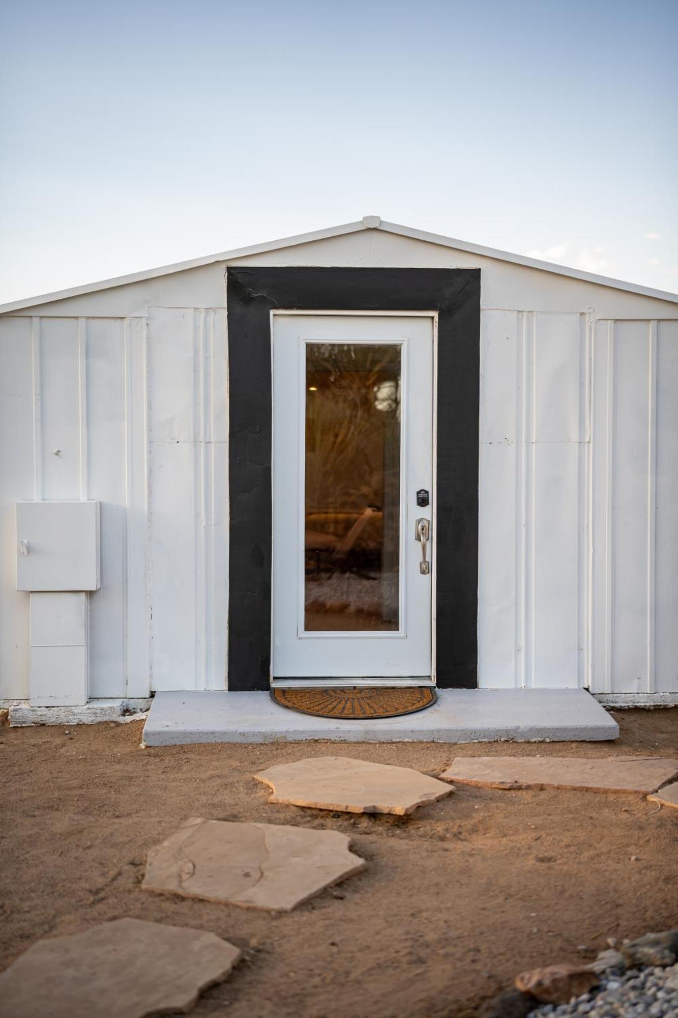 Private Jt Cabin - Ev L2 Station, Hammocks, Fire Pit, Bbq, Bocce Ball, Cornhole Yucca Valley Exterior photo